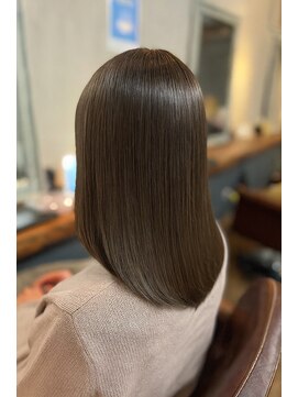 スローネ(THRONE) 髪質改善酸性ストレートで艶髪／20代30代40代／新宿