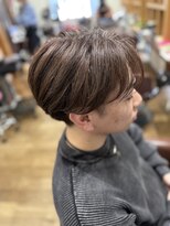 クネア(kunea)&nbsp;ツーブロック／ブラウンカラー