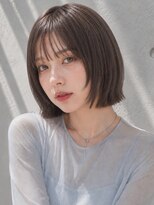 ヴェイン 渋谷(vain)&nbsp;アッシュグレー 透明感 ミニボブ レイヤー シースルーバング