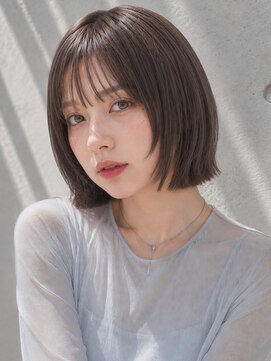 ヴェイン 渋谷(vain) アッシュグレー 透明感 ミニボブ レイヤー シースルーバング