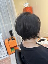 トゥルー(true) ショート''流行りのオリーブアッシュカラー''品よく上品に