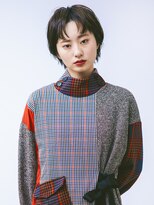 オト(Oto)&nbsp;センターパートのひし形ショート