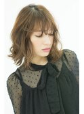伸ばしかけ大人フェミニンボブ