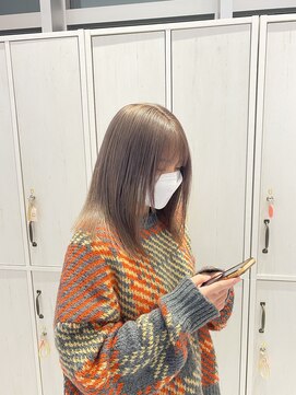 リー 梅田(Lee) ミルクティーグレージュ