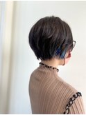 ブルーインナーカラー、ハンサムショート