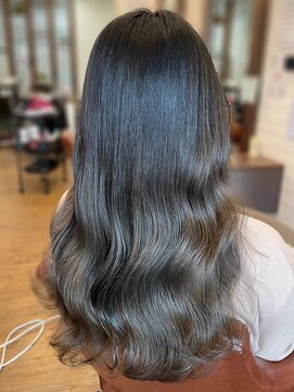 フリーク つくば店(FREAK) イルミナカラーオリーブグレー