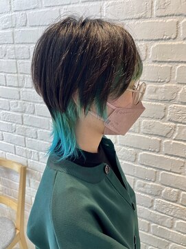 デイジー インデックスヘア 大島店(DAISY index hair) ウルフショート ターコイズグリーン イヤリングカラー グリーン