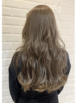 カミケンネクスト(kamiken.next) 透明感アッシュベージュ美髪ツヤ外国人風【カミケンネクスト】