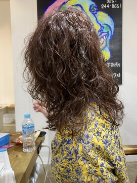 オアズヘアービィグラッド(ORe'S HAIR BE GLaD) くるくるパーマ