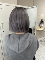 シカ 神戸三宮元町店(Cica)&nbsp;神戸　三ノ宮　グレージュ　グレー　ハイトーン