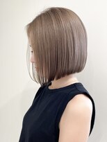 ジルブラン(JIL BLAN)&nbsp;表参道ボブ白髪ぼかしハイライトショートボブカット30代40代