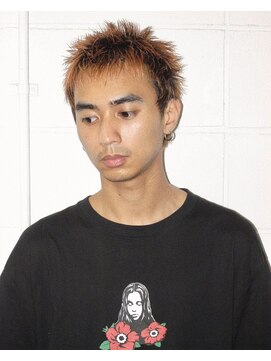 ココ 原宿(KOKO) スパイキーショートメンズブリーチフェザーパーママレットヘア