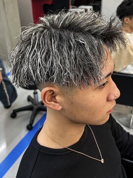 ダズルヘアラッシュ(DAZZLE hair RUSH) 名古屋ホワイトメッシュパーマブリーチツイストスパイラルパーマ