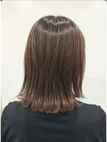 ドアーズ(Door's)&nbsp;30代40代ショート白髪染めグレイカラーボブ艶栄名駅伏見丸の内