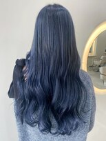 ユニバイリサ 天神大名店(uni by risa) ハイトーンネイビーカラー ブリーチカラー 顔周りカット