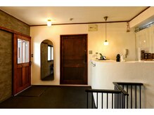 Birth.HairSpaの雰囲気(開放的な店内です)