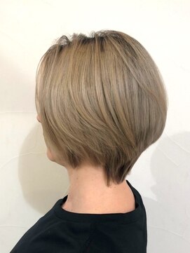 ネオリーブアオバ 高田馬場店(Neolive aoba) 【aoba/高田馬場】奥行きショートボブ♪ 40代にも◎