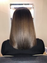 アールサロン アオヤマ(Rr SALON AOYAMA) プラチナミネコラストレート