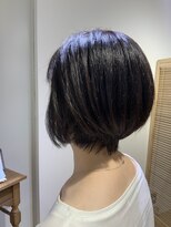 ユーネリー(U-NERY)&nbsp;前下がりショートボブ