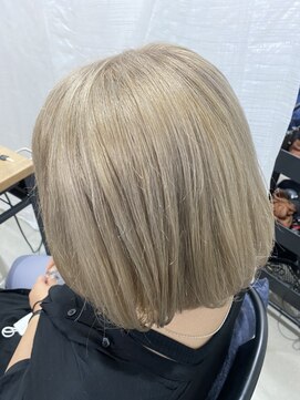 エイル アメ村(Eir) ペールベージュ