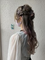 ディー エメ(D-aimer-)&nbsp;編込みのハーフアップ