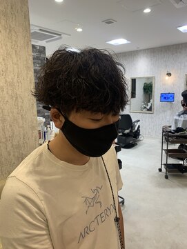 ジーク(SIEG) 波巻きパーマ