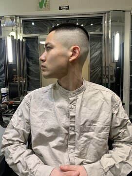 メリケンバーバーショップ フクオカ(MERICAN BARBERSHOP FUK) ハイライトマッシュパーマウルフアッシュブラック