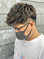 ヒュイル バイ ニアウ(Hwyl by Niau)&nbsp;メンズマッシュセンターパートスパイラルパーマニュアンスパーマ