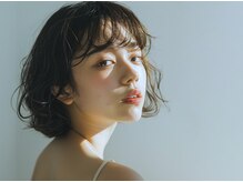 カラー(KOLOR)の雰囲気（30代40代の大人女性のお客様多数。都会的で旬なスタイルをご提案）