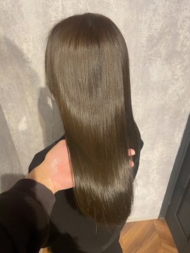 ジーナ 本八幡(Zina) オリーブ艶カラー×髪質改善