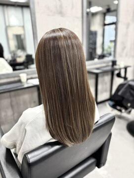 アンビシャス 昭島 ハイライト×ミルクティーベージュ