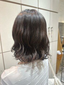 ヴァネッサ(VANESSA) 朝楽ゆるふわニュアンスパーマミディアムボブパーマ×渡辺りん