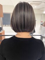 アマレット(Amaretto)&nbsp;ボブ×グレージュハイライト