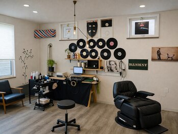 ダブクラシック(dub classic)の写真/DIYの温もりと、どこか懐かしい時間。世代を超えて愛される、男の隠れ家。