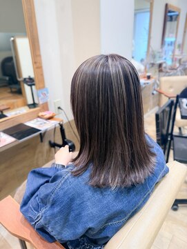 ステラバイケンジ 藤沢(STELLA by KENJE) 白髪ぼかし細めハイライト30代40代50代【藤沢　藤沢駅】