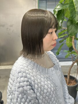 ガリカ 大名(Gallica) <ゲストショット>くすみ感、オリーブベージュx切りっぱなしボブ