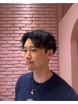 ニナ 梅田(nina)&nbsp;センター分け波パーマ