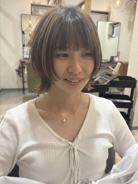 コク 千葉駅西口(COQU) レイヤーボブ/青木辰憲