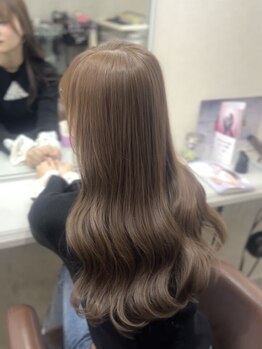 アンダーバーホワイト 広島 本通店(_WHITE)の写真/【PARCO徒歩１分】"あなたらしさ"を大切にしながらスタイルを作り上げていきます◎新しい自分に出会う☆