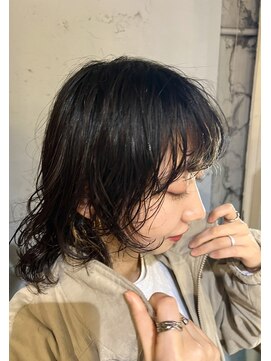 フェンヘアーアイス 中目黒(Fen.hair ici) 夏に映えるミディアムパーマ×ブリーチなしカラーで艶感