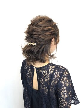 アヤナ バイ アヤラ(ayana by ayala) もこもこハーフアップ