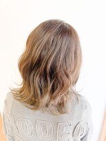 ユッカ エルア 武庫之荘南口(YUCCA elua)&nbsp;【elua 角床】大人可愛いアッシュミディー