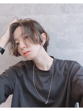 シン(syn) ミディアムマッシュ