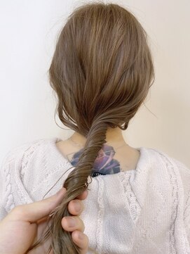 リノショアーズ ショウナン 辻堂店(RinoShores SHONAN) 大人可愛いふんわりウェーブヘア外国人風カラーブリーチ