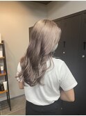 ホワイト系カラー