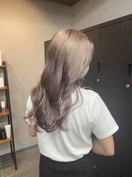 デフ(Def) ホワイト系カラー