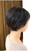 20代30代40代50代黒髪サラ艶耳かけ大人丸みショートボブ