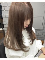 イキプラスディードットログ 大和八木駅前店(ikii+D.Log) ミディアムウルフ 顔周りレイヤー ミルクティーベージュ