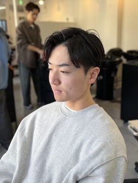 メンズカット バイ ソイクフ(メンズカット by SOY-KUFU) 20代30代40代流行ツーブロック刈り上げスーツ黒髪メンズ