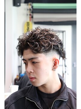 スキル(SKILL) 【SKILL】メンズカット/パーマ/ブリーチ/眉毛/フェザーショート